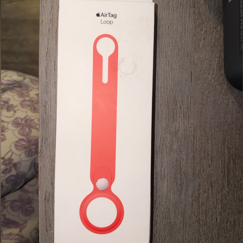 Apple AirTag Loop in Bright Orange